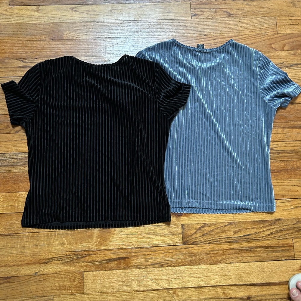 SHEIN Velvet Striped Short Sleeve Tops - Black and Gray - Picture 2 of 4